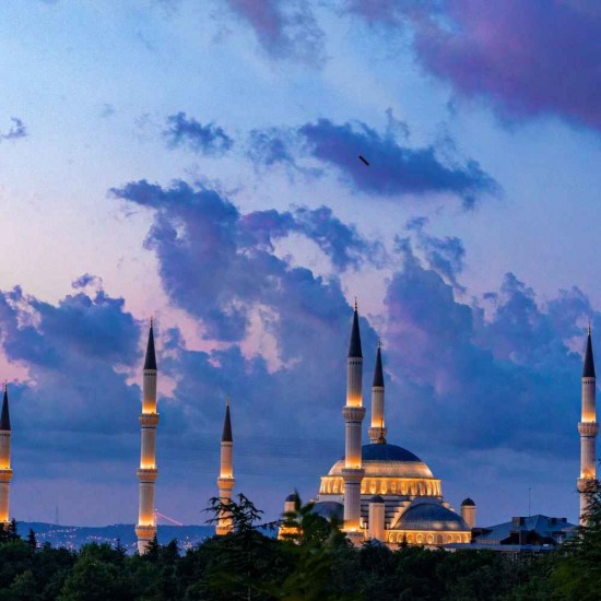 Nasr Suresi Okunuşu ve Anlamı Nasr suresi Arapça okunuşu ve Türkçe anlamı – Fetih suresi